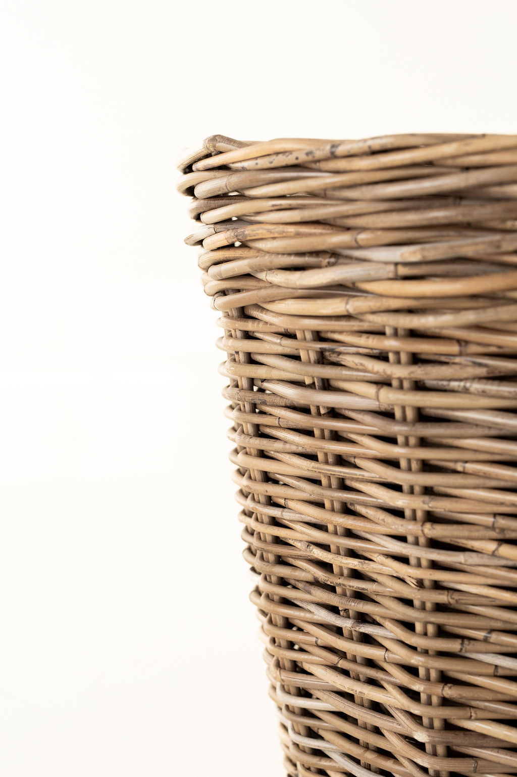 Rattan Classic Round Planter Basket