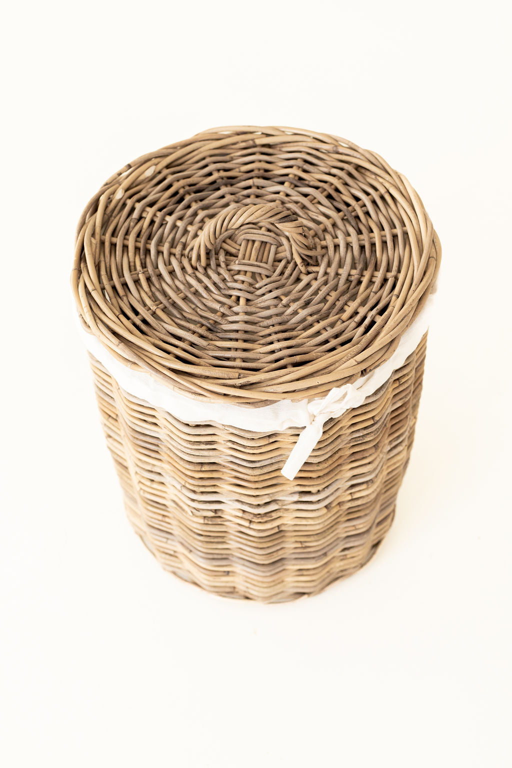 Rattan Laundry Basket with Lid and Linen Inner Bag