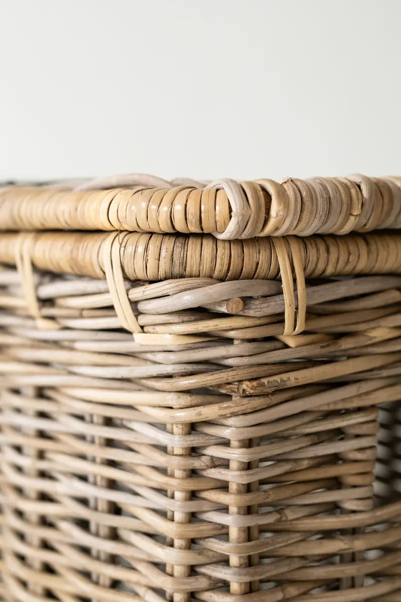 Woven Laundry Basket with Lid and Leather Strap Basketly