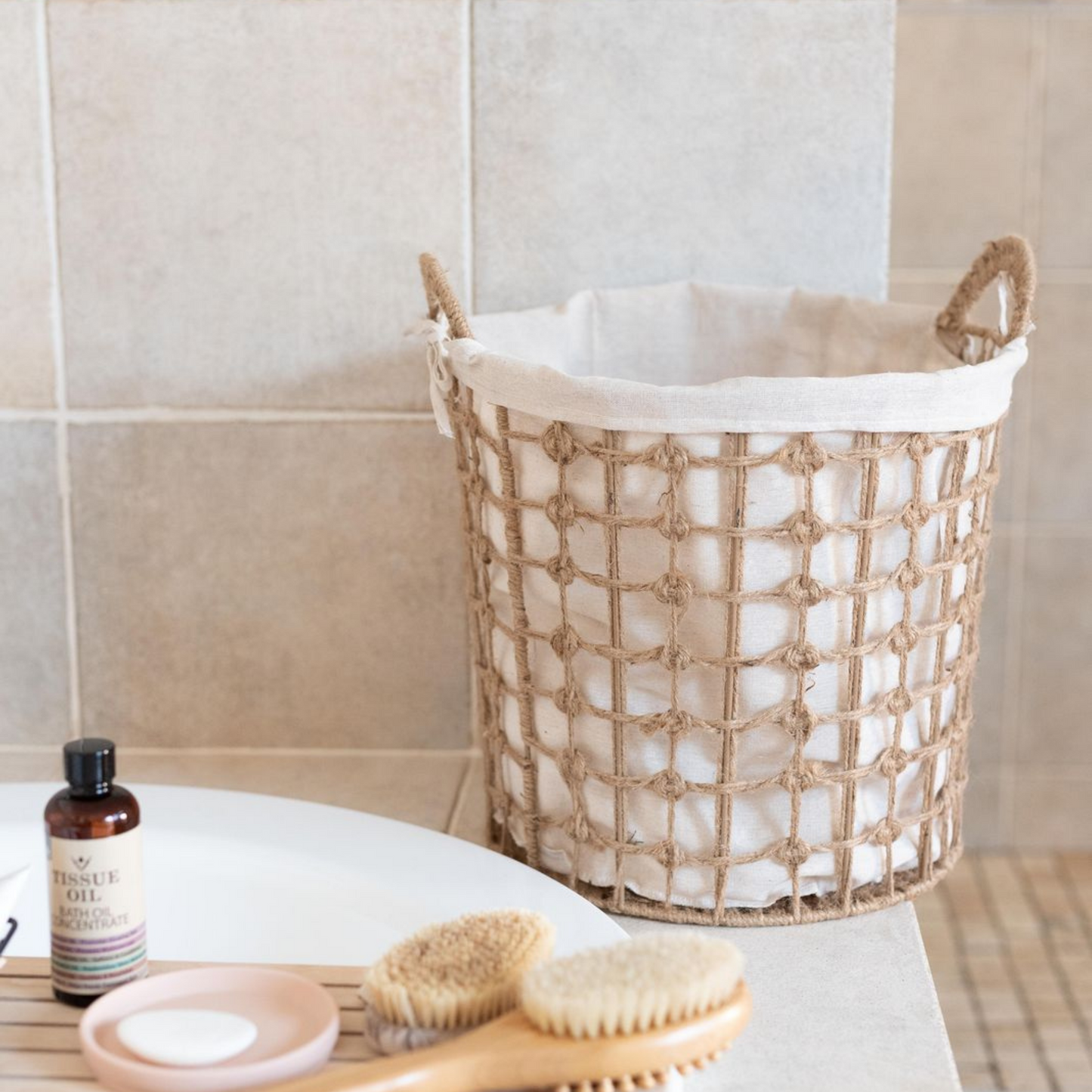 Round Hemp Tied Wire Basket with Hemp Fabric Inner