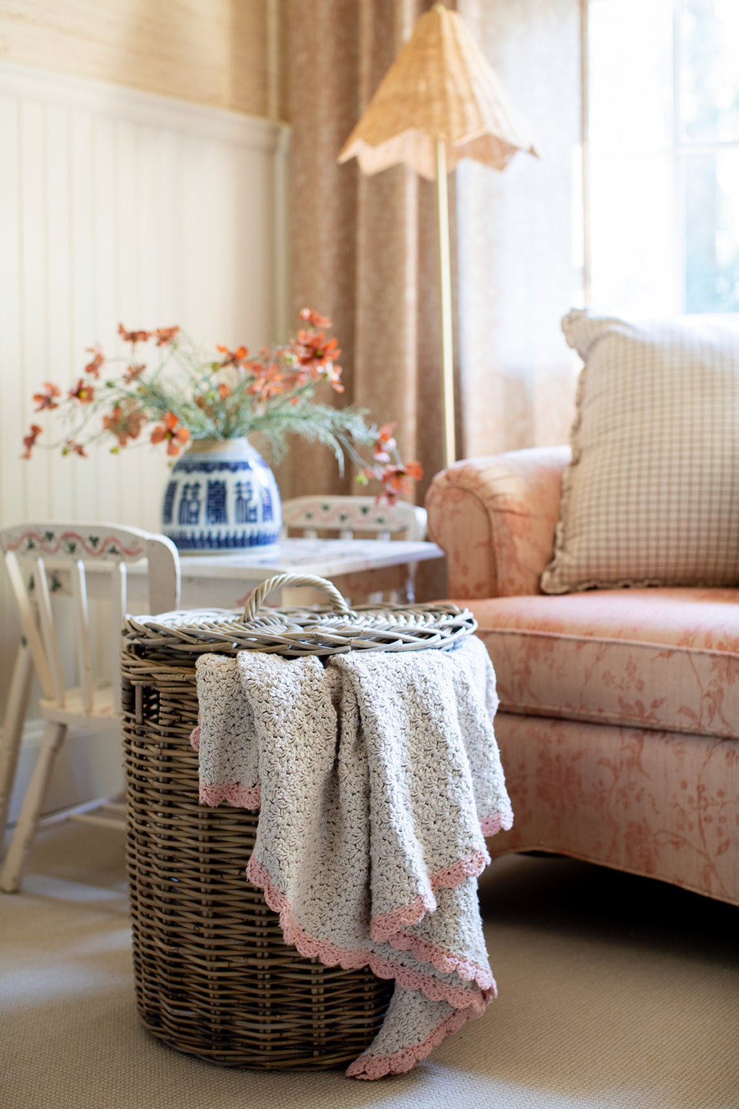 Rattan Laundry Basket with Lid and Linen Inner Bag