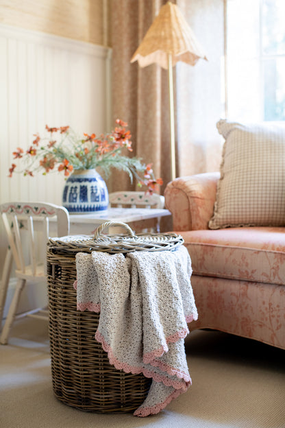 Rattan Laundry Basket with Lid and Linen Inner Bag