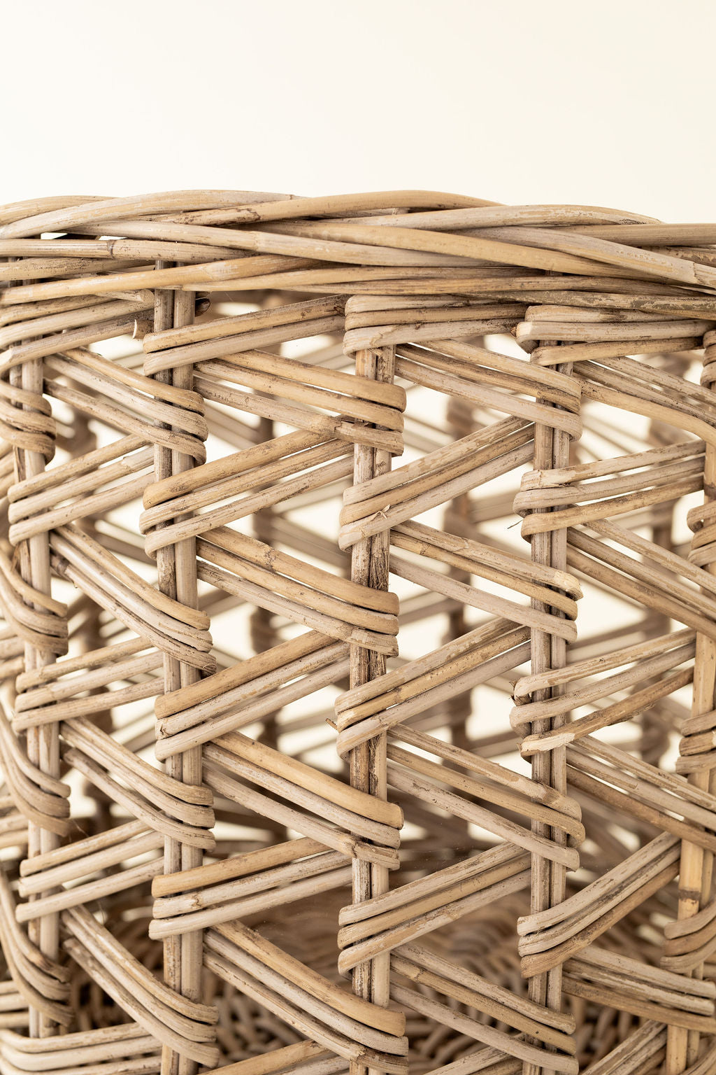 Rattan Cross Weave Round Basket Kubu Grey