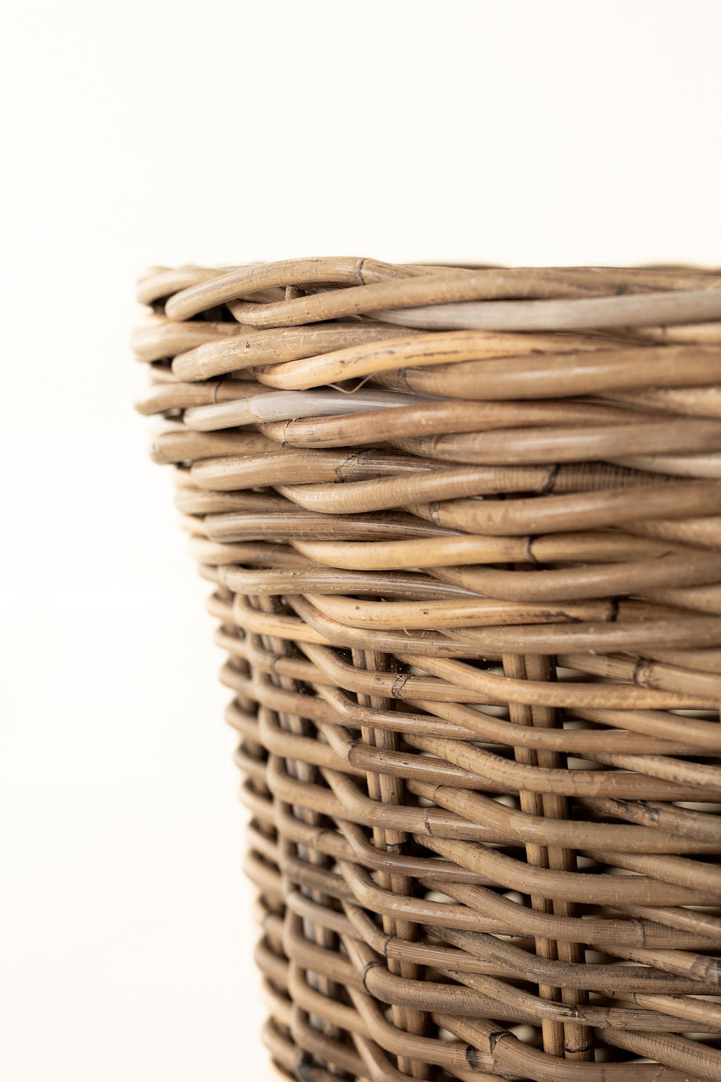 Rattan Classic Round Planter Basket
