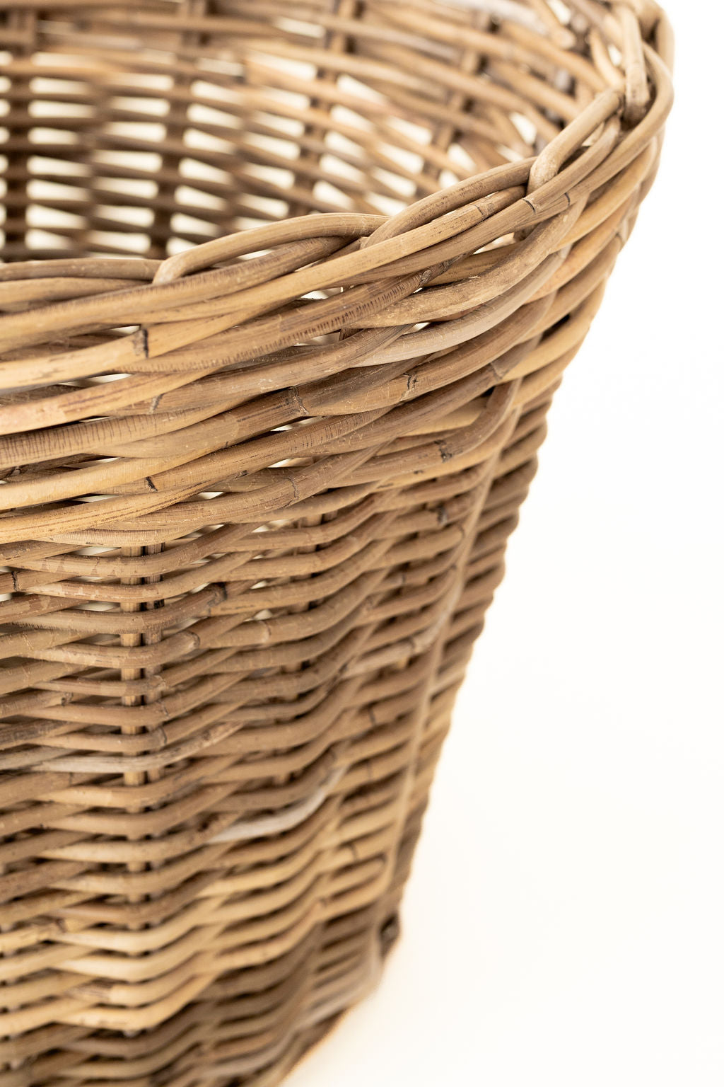 Rattan Classic Round Planter Basket
