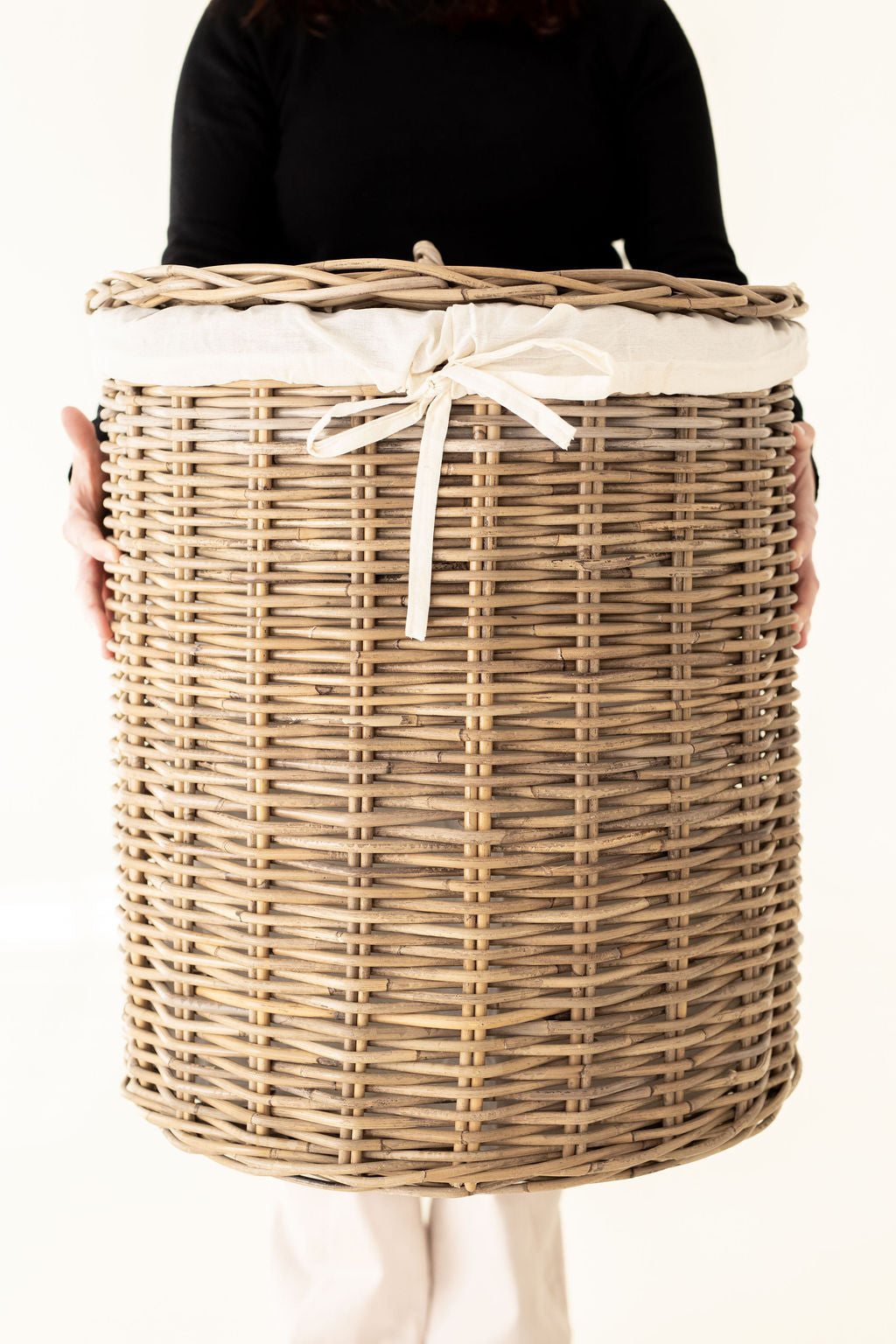 Rattan Laundry Basket with Lid and Linen Inner Bag